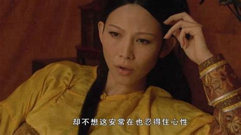 甄嬛傳：向來節儉的皇后，為何佩戴奢侈的珠花？這才是真正的宜修 每日頭條