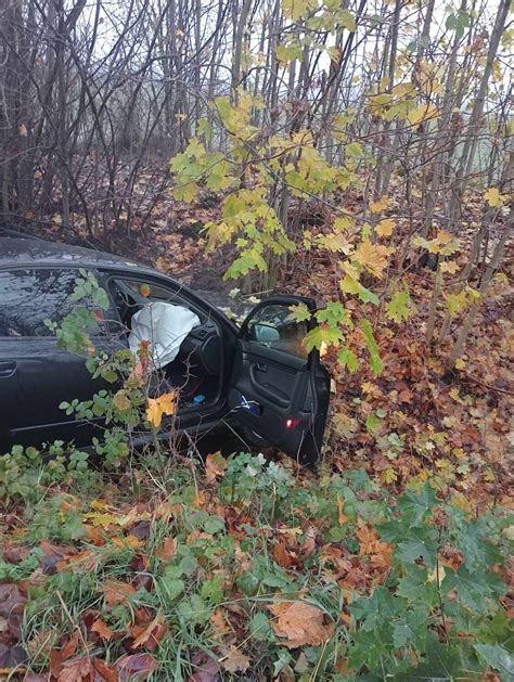 Kierowca audi w Korzkwach stracił panowanie nad pojazdem i wjechał do