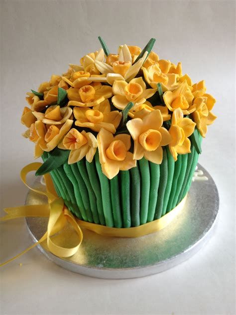 Daffodil Cake Easter Cakes Creative Cakes Daffodil Cake