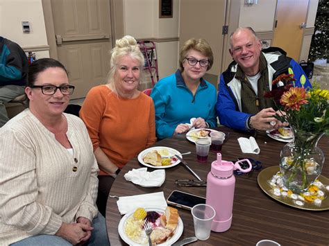 A visitor guide to the historic center of New Milford 8