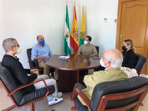 Alconchel Y Lobato Reciben Al Nuevo Director De La Residencia De