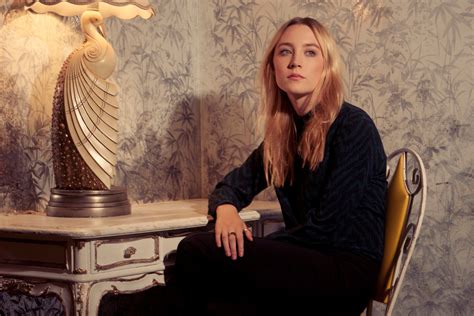 Lady Bird K Saoirse Ronan Hd Wallpaper Rare Gallery