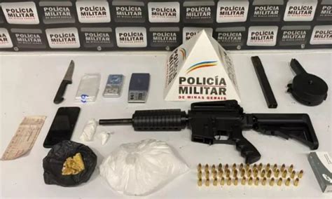 Polícia Militar prende submetralhadora e drogas em Divinópolis