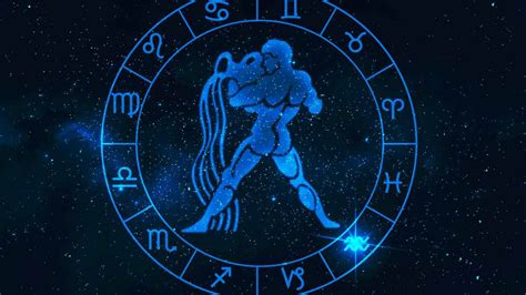 Aquarius Health Horoscope 2024 कुंभ राशि वालों की सेहत में आ सकती है गिरावट Aquarius Health