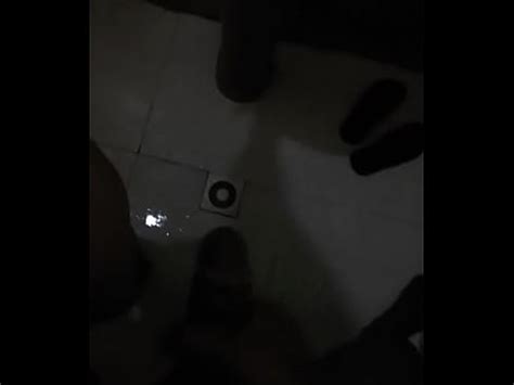 sexo con esposa en el baño XVIDEOS