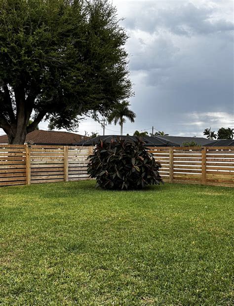 Custom Horizontal Fence Install In Cape Coral Fl