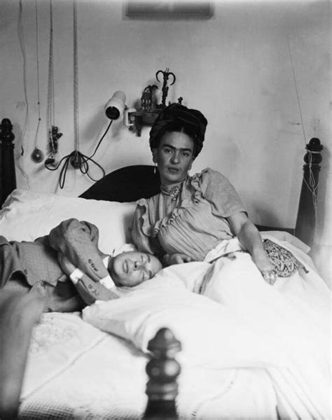 52 Enthralling Frida Kahlo Photos Of The 20th Century S Most