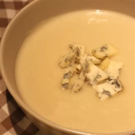 Potage De Céleri Rave Et Fourme Dambert Recette I Cookin Guy Demarle