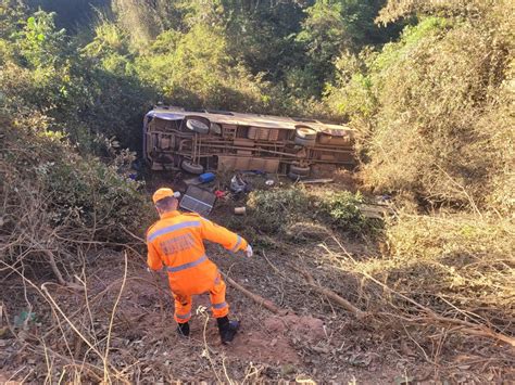 Acidente Nibus De Trabalhadores Rurais Deixa Morto E Feridos Na Br