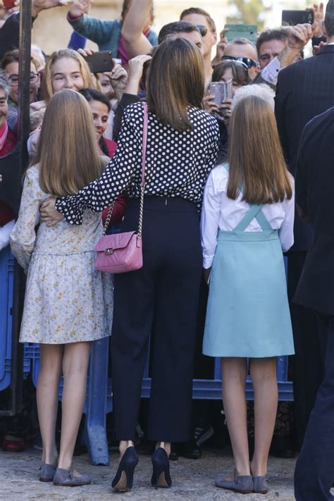 Photo La Reine Letizia D Espagne Et Ses Filles La Princesse Leonor