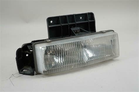 1995 2005 Chevrolet Astro Headlight Lamp Passenger Right Side