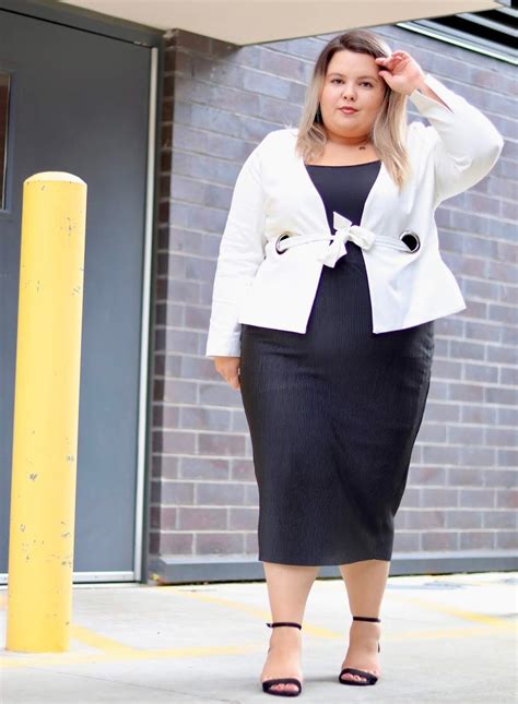 115 Elegant Work Outfit Ideas For Plus Size Ladies