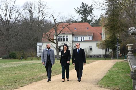 LA TURQUIE SOUHAITE QUE LA SIGNATURE D UN ACCORD DE PAIX ENTRE L