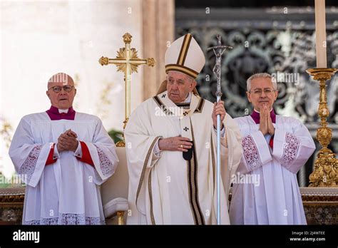 Papa Francesco Messa Di Pasqua In Piazza San Pietro Immagini E