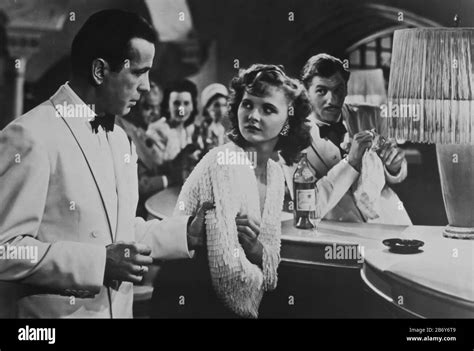 Humphrey bogart casablanca hi-res stock photography and images - Alamy