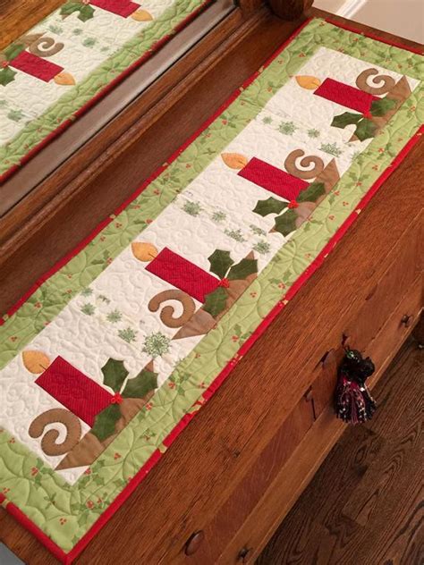 Quilted Table Runner Patterns Free Christmas