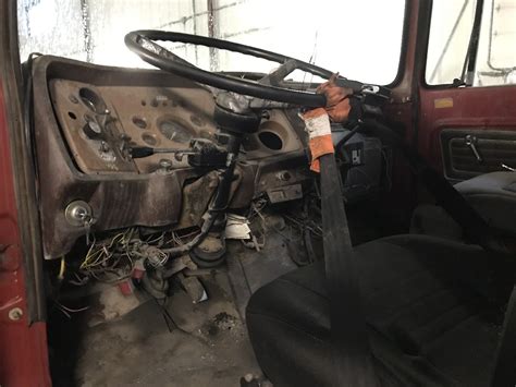 1977 Ford L8000 Parts Unit