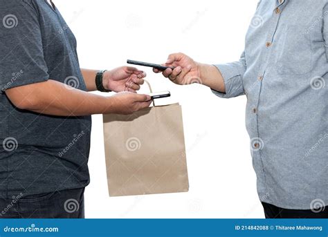 Quem Vende O Produto Ao Cliente