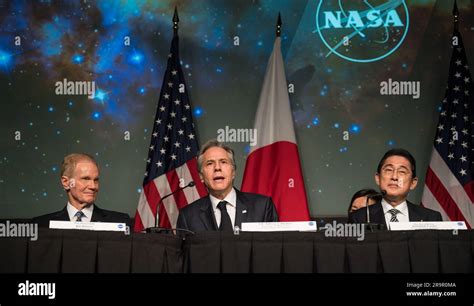 Firma del Acuerdo Espacial de Estados Unidos y Japón EE UU El