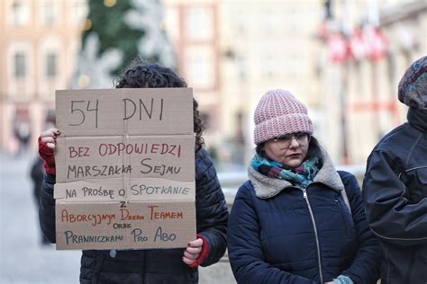 Manifestowali Na Starym Rynku W Poznaniu Chc Liberalizacji Prawa