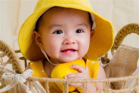 Kumpulan Ide Nama Bayi Perempuan Yang Lahir Menjelang Tahun Baru