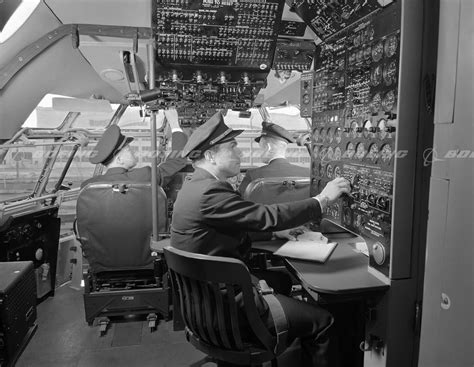 Boeing 377 Stratocruiser cockpit by Favphoto on DeviantArt