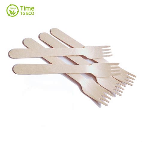 Disposable wooden cutlery