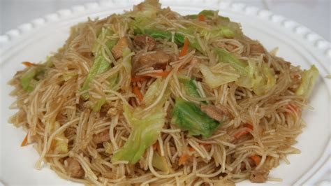 Easy And Delicious Way To Make Pancit Bihon Youtube