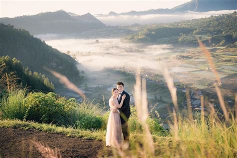 Pinggan Sunrise View Point And Visit Floating Temple Bali Best Experience Tour