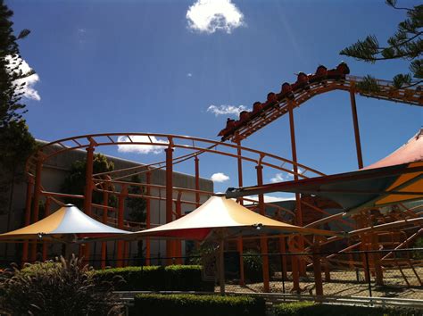 Warner Bros. Movie World - Road Runner Rollercoaster