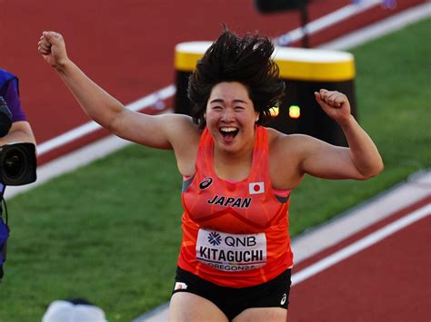 【世界陸上】女子やり投げ北口榛花が銅メダル！高校入学後1年間は競泳と二刀流／アラカルト 陸上写真ニュース 日刊スポーツ