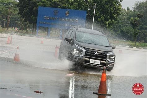 Daftar Fitur Keselamatan Aktif Dan Pasif Mitsubishi Xpander Cross