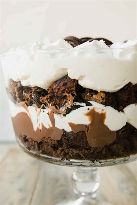 Chocolate Oreo Trifle Desserts And Drinks