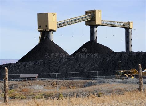 705 Coal Stockpile Stock Photos Free Royalty Free Stock Photos From