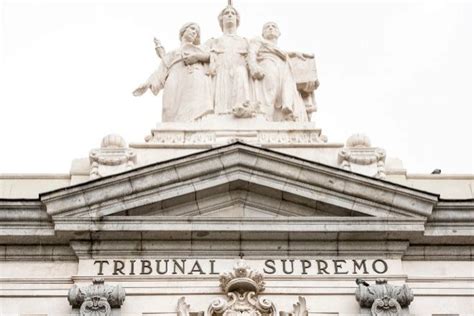 El Tribunal Supremo Y Los Presidentes De Las Salas De Lo Contencioso