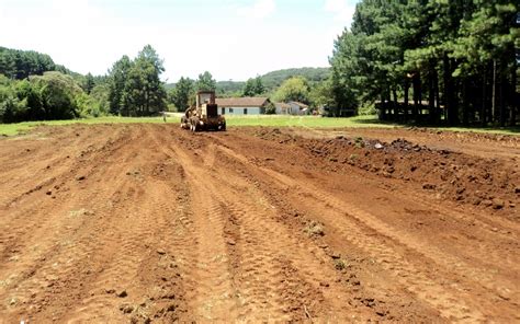 Prefeitura De Cruz Machado Realiza Obras Em Campos De Futebol