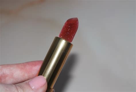 Gucci Rouge L Vres Lunaison Lipstick Evaluate And Swatches In Wales