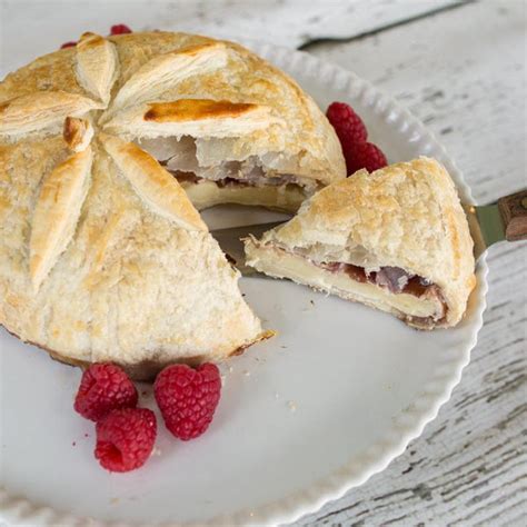 Baked Brie In Puff Pastry With Raspberry Praline Topping Homecooked