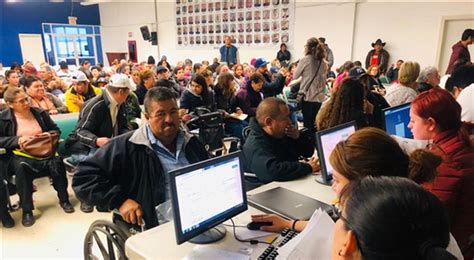 Inician recepción de becas para para Personas con Discapacidad