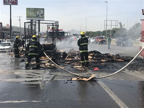 Se Incendia Remolque Cargado Con Cart N En G Mez Palacio El Siglo De