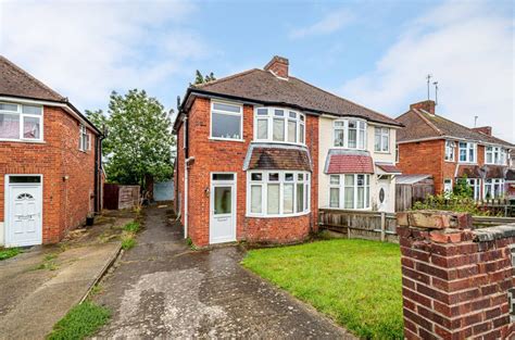 3 Bed Semi Detached House For Sale In Rydal Avenue Tilehurst Reading