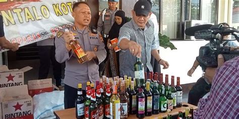 Polresta Gorontalo Kota Sita 1 011 Botol Miras Plus 37 5 Liter Cap