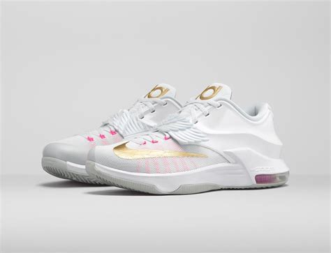 New Kd7 Aunt Pearl Shoe Honors Kevin Durants Angelic Aunt Nike News