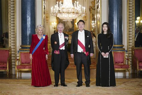 King Charles Welcomes South Koreas President With State Banquet