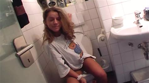 Pissen Einfach Nur Pissen German Amateur Amateur Porn By FapHouse XHamster