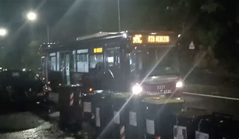 Bus Atac Travolge Un Pedone Grave Un Uomo Di 54 Anni RomaLife24