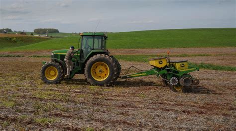 How Much Nitrogen Does Corn Get From Fertilizer Less Than Farmers Think Morning Ag Clips