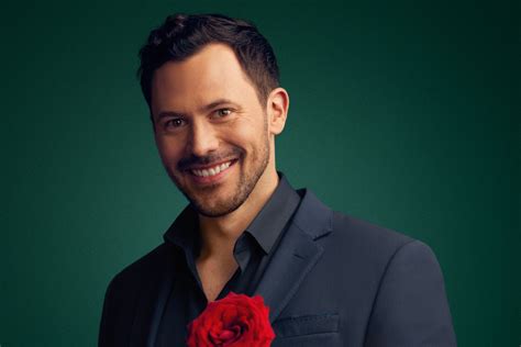 Who Is The Bachelor Image To U