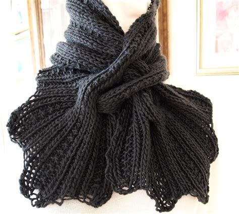 HAND KNIT SCARF PATTERNS « Free Patterns