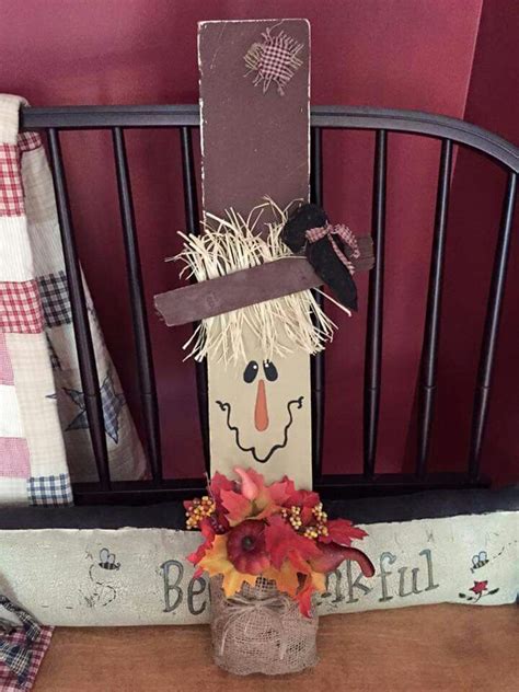 Scarecrow To Make Fall Wood Crafts Halloween Wood Crafts Fall